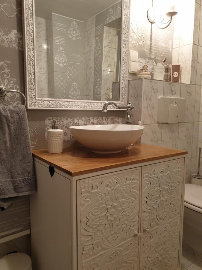 Stillvolle Designwohnung Im Historischen Zentrum Apartment