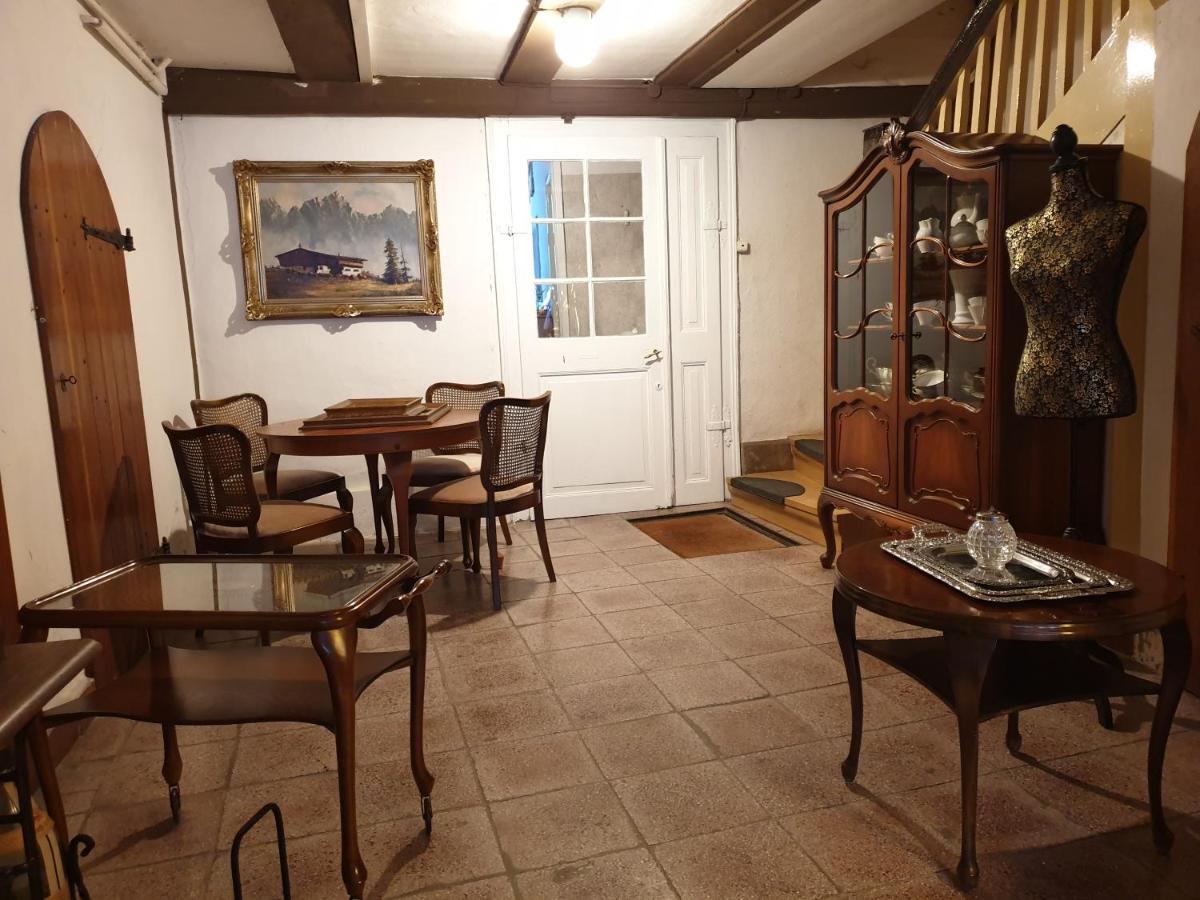 Stillvolle Designwohnung Im Historischen Zentrum *