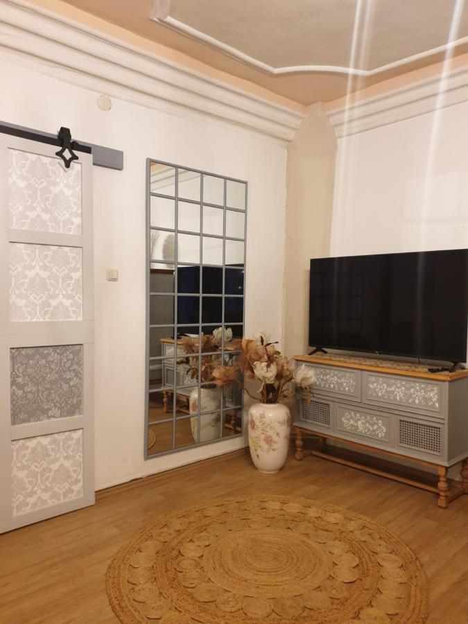 Stillvolle Designwohnung Im Historischen Zentrum